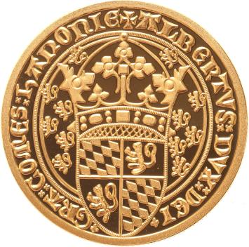 Replica van de Grote Gouden Kroon ca 1400 Graafschap Hennegouwen in Verguld Zilver